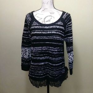 Liz Claiborne sweater tunic size small with lace